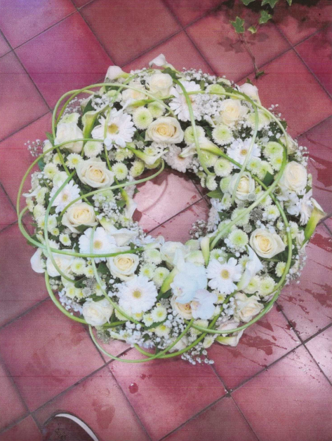 Fleurs funéraires artificielles Étampes